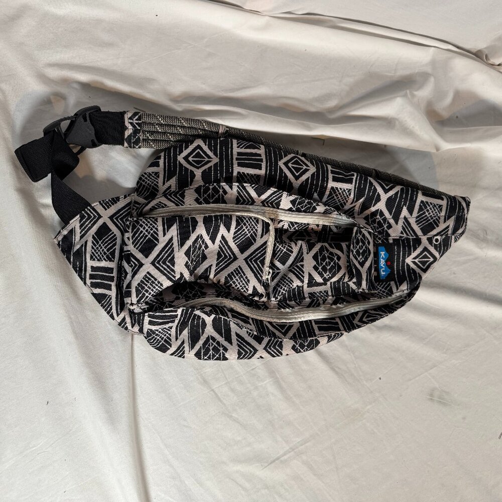 🗻Kavu Rope Sling Bag Backpack🗻